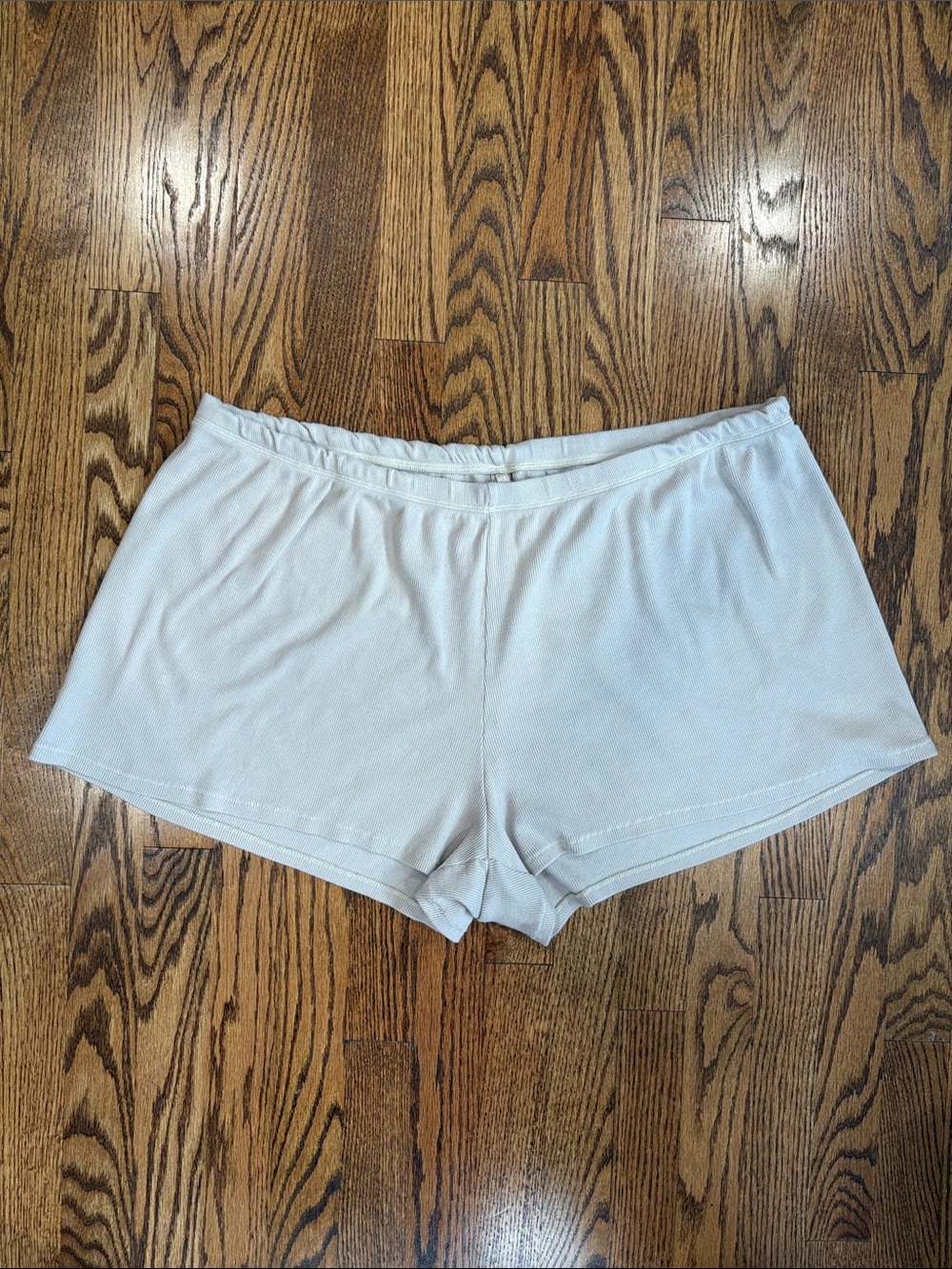 SKIMS Rib Knit Loose Shorts, color stone, size 3X. Excellent condition